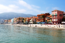 Für einen wunderschönen Urlaub in Ligurien - der schöne Strand von Alassio