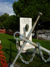 Monument Chiavari ai Marinai d'Italia