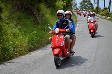 Downhill with the Vespas